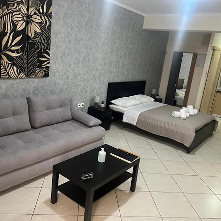 Avr Airport Deluxe Suites 4 Markópoulon Esterno foto
